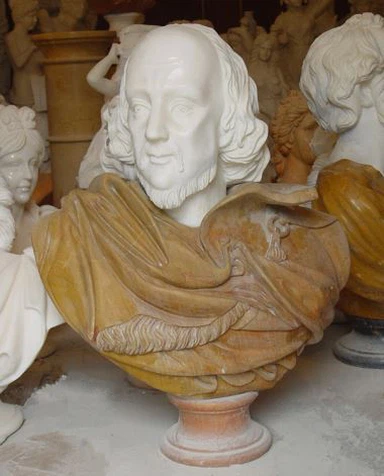 Statue maschili in marmo