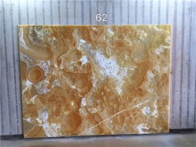 Lastre di onice giallo