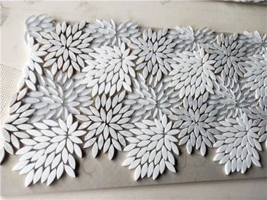 Piastrelle a mosaico Thassos bianche