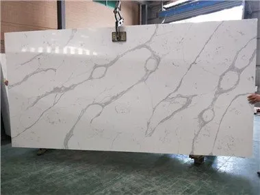 Lastra di quarzo bianco Calacatta