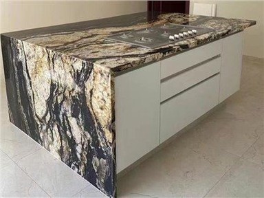 Controsoffitti in granito nero Magma