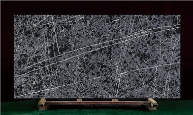 Venatura bianca del quarzo nero