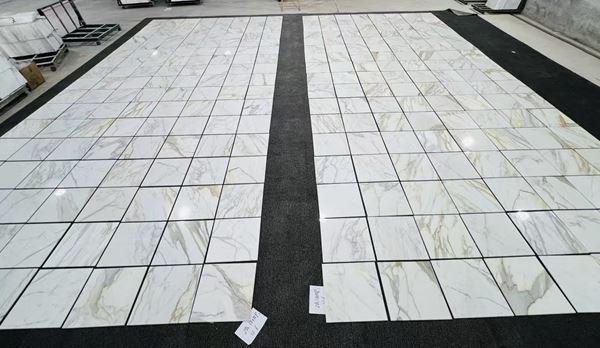 Piastrella per pavimenti Calacatta Oro