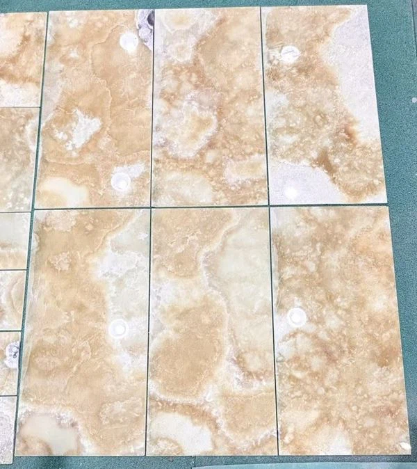 Piastrelle di onice d'oro
