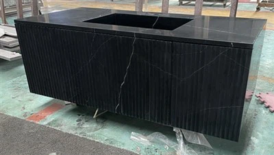 Cabinet di marmo nero