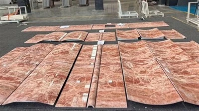 Piastrelle in marmo rosa