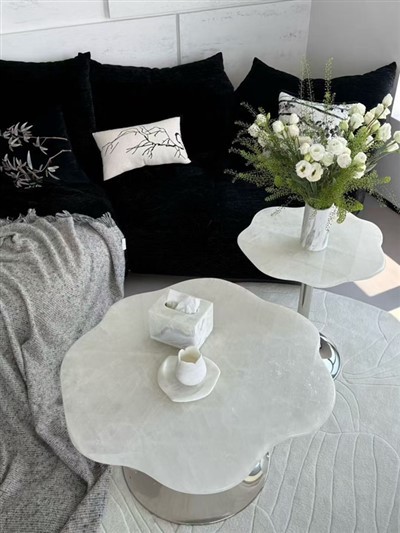 Tavolino da caffè in onice bianco