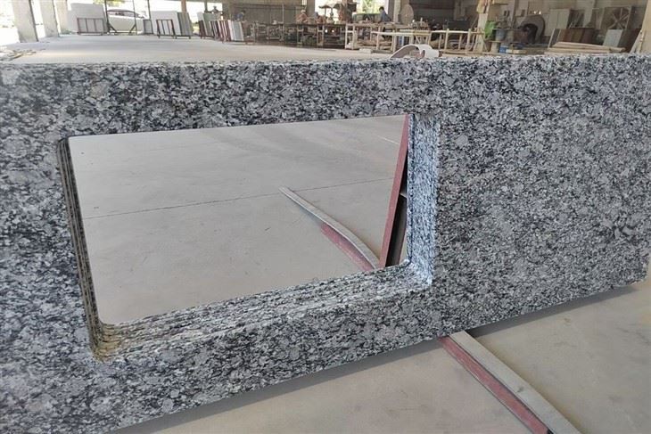 Spray White Granite Kitchen Countertop